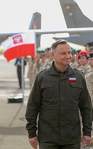 Polscy żołnierze wezmą udział w misji u wybrzeży Libii - zdecydował Prezydent